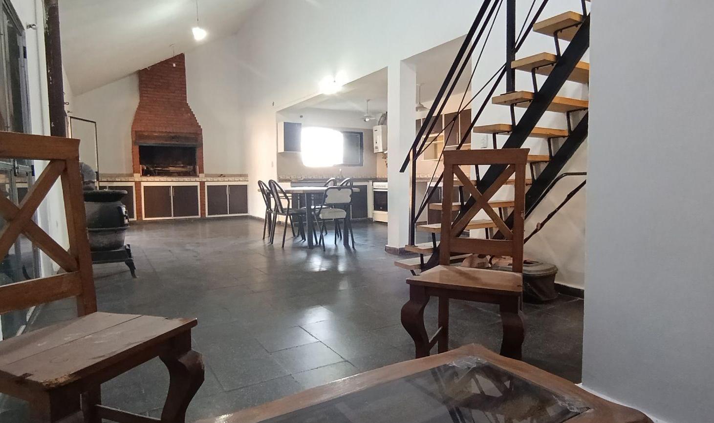 Foto de VENTA CASA 4 DORMITORIOS PILETA ICHO CRUZ CÓRDOBA, imagen 2