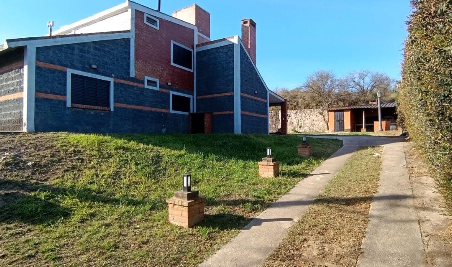 Foto de VENTA CASA 4 DORMITORIOS PILETA ICHO CRUZ CÓRDOBA, imagen 1