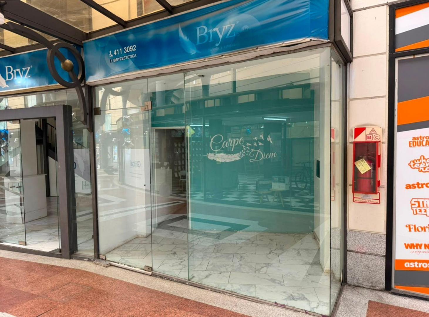 Foto de VENTA 4 LOCALES COMERCIALES, CENTRO , CORDOBA, imagen 3