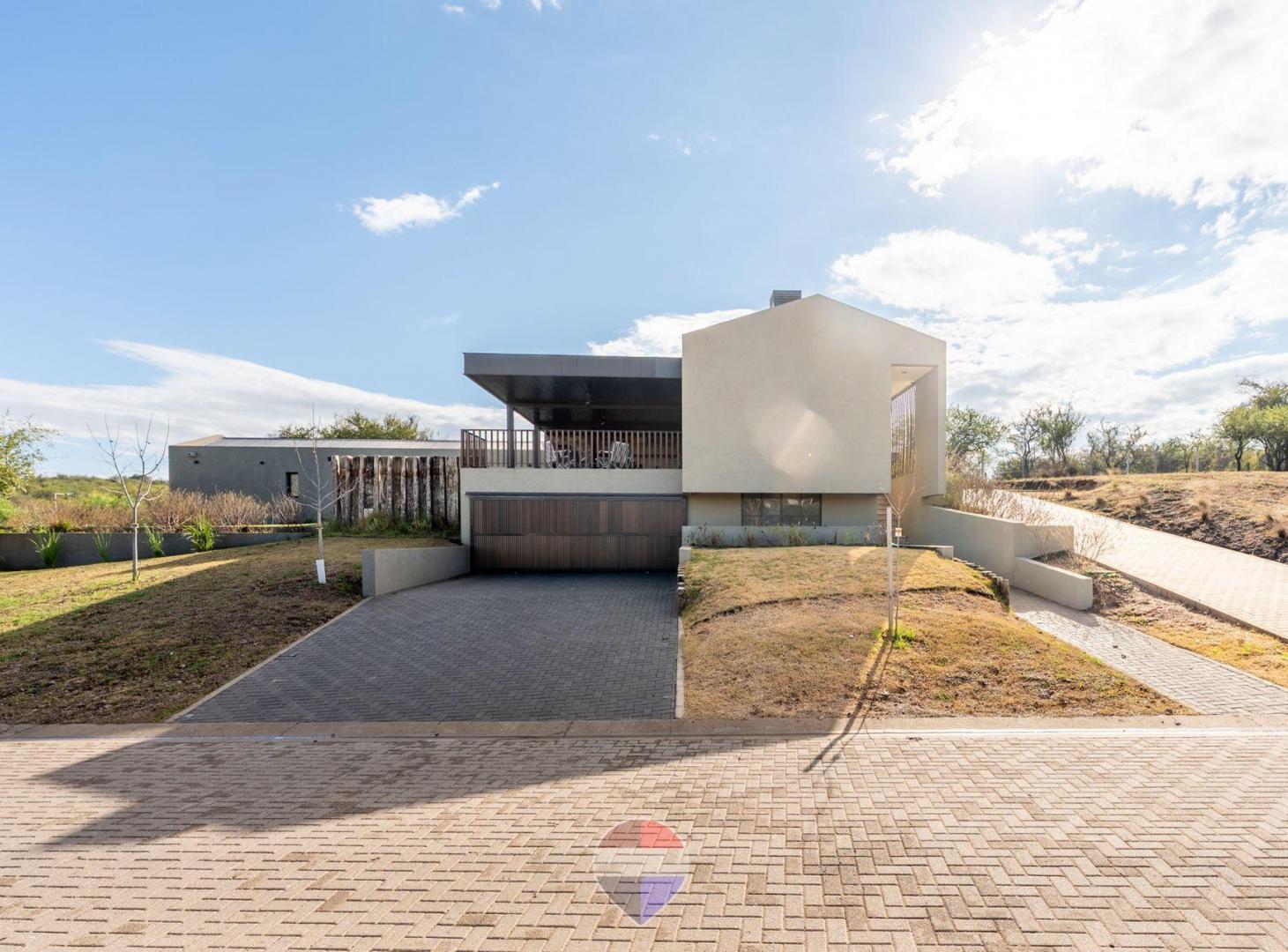 Foto de VENTA CASA 3 DORMI EL TERRON MENDIOLAZA CORDOBA, imagen 1