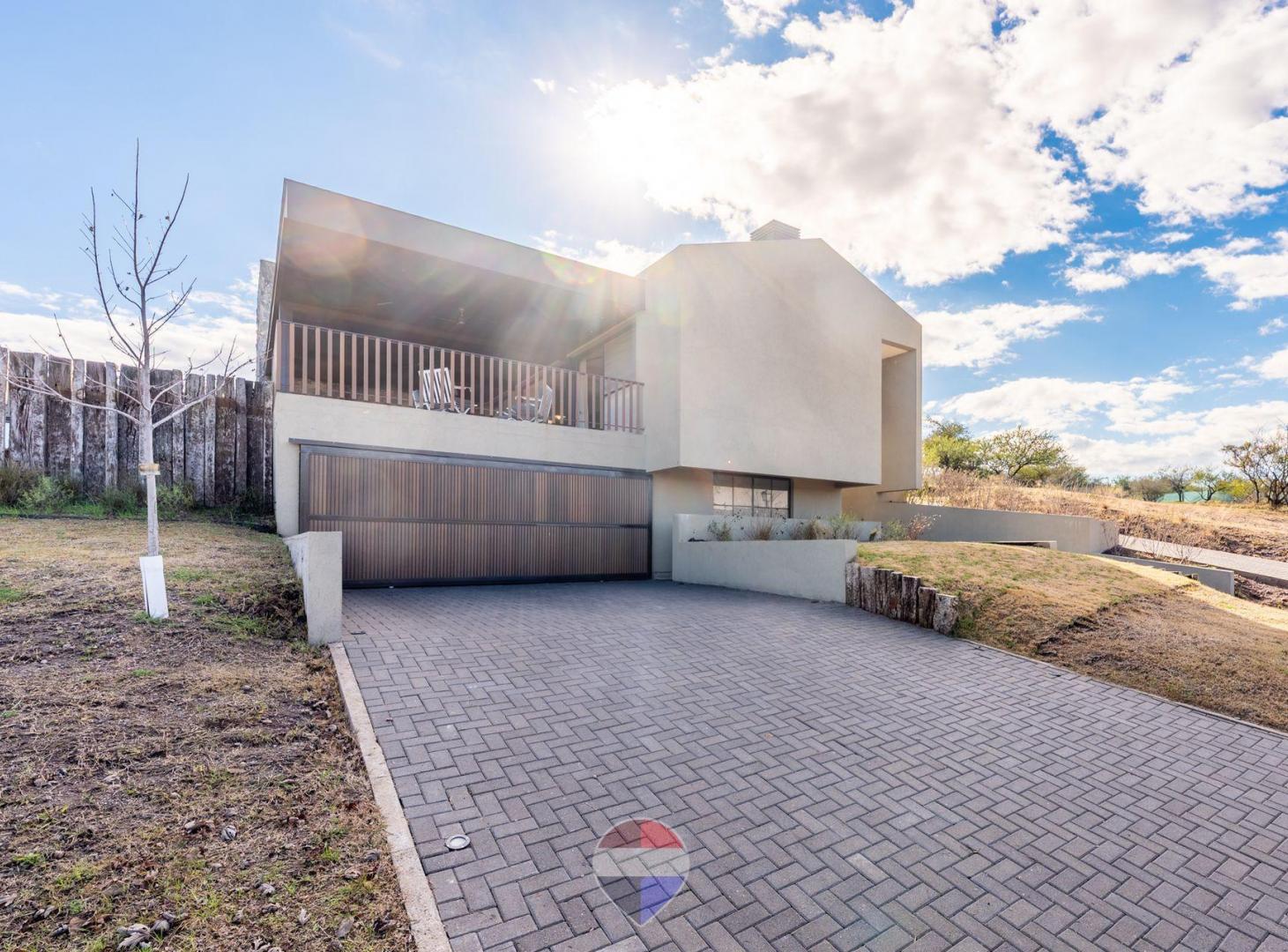 Foto de VENTA CASA 3 DORMI EL TERRON MENDIOLAZA CORDOBA, imagen 2