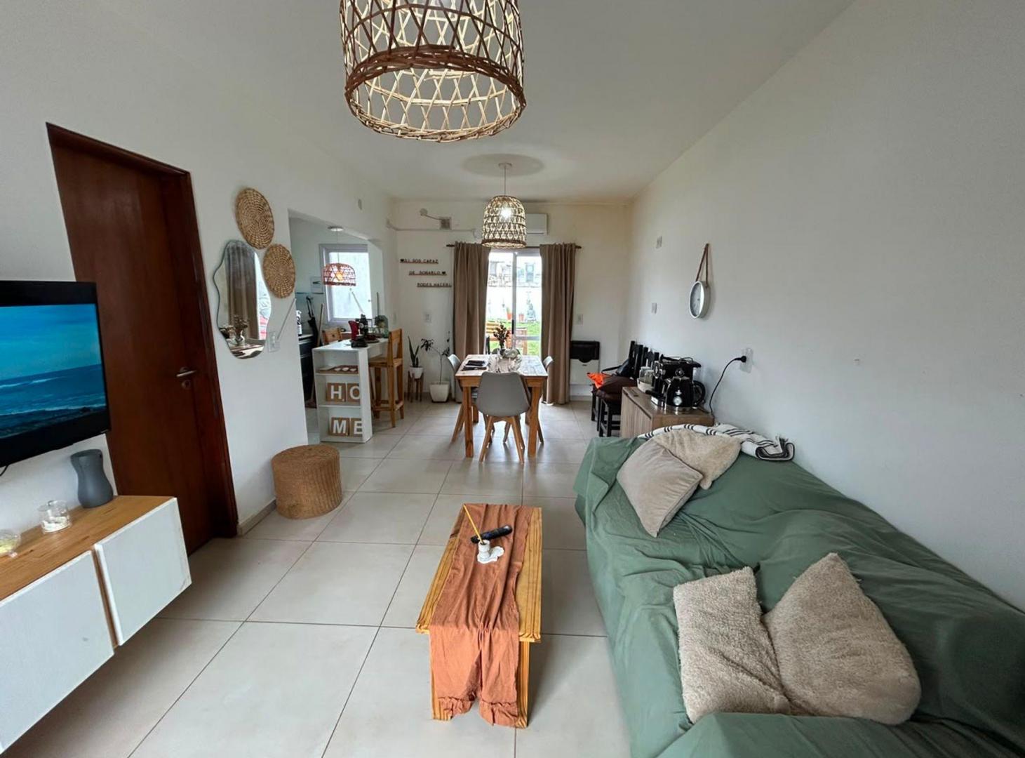 Foto de VENTA DUPLEX 2 DORMITORIOS - RIO TERCERO CÓRDOBA, imagen 2