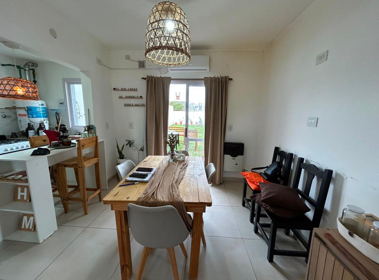 Foto de VENTA DUPLEX 2 DORMITORIOS - RIO TERCERO CÓRDOBA, imagen 3