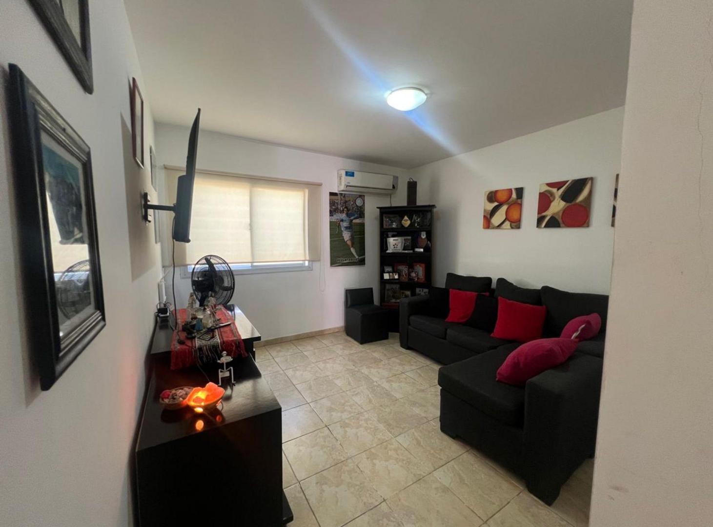 Foto de VENTA DUPLEX 3 DORM HOUSING LOS BOULEVARES,CORDOBA, imagen 3