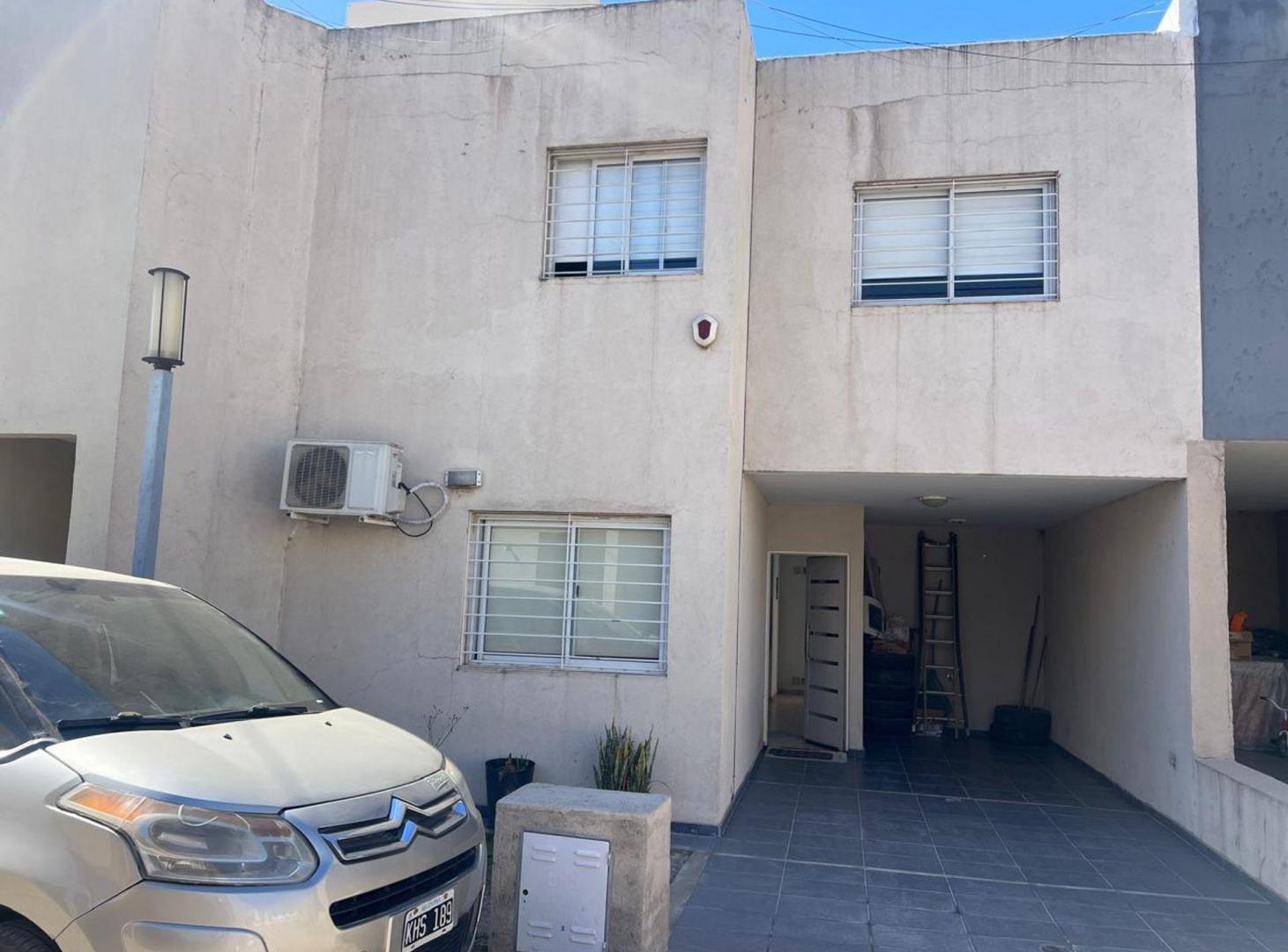 Foto de VENTA DUPLEX 3 DORM HOUSING LOS BOULEVARES,CORDOBA, imagen 1