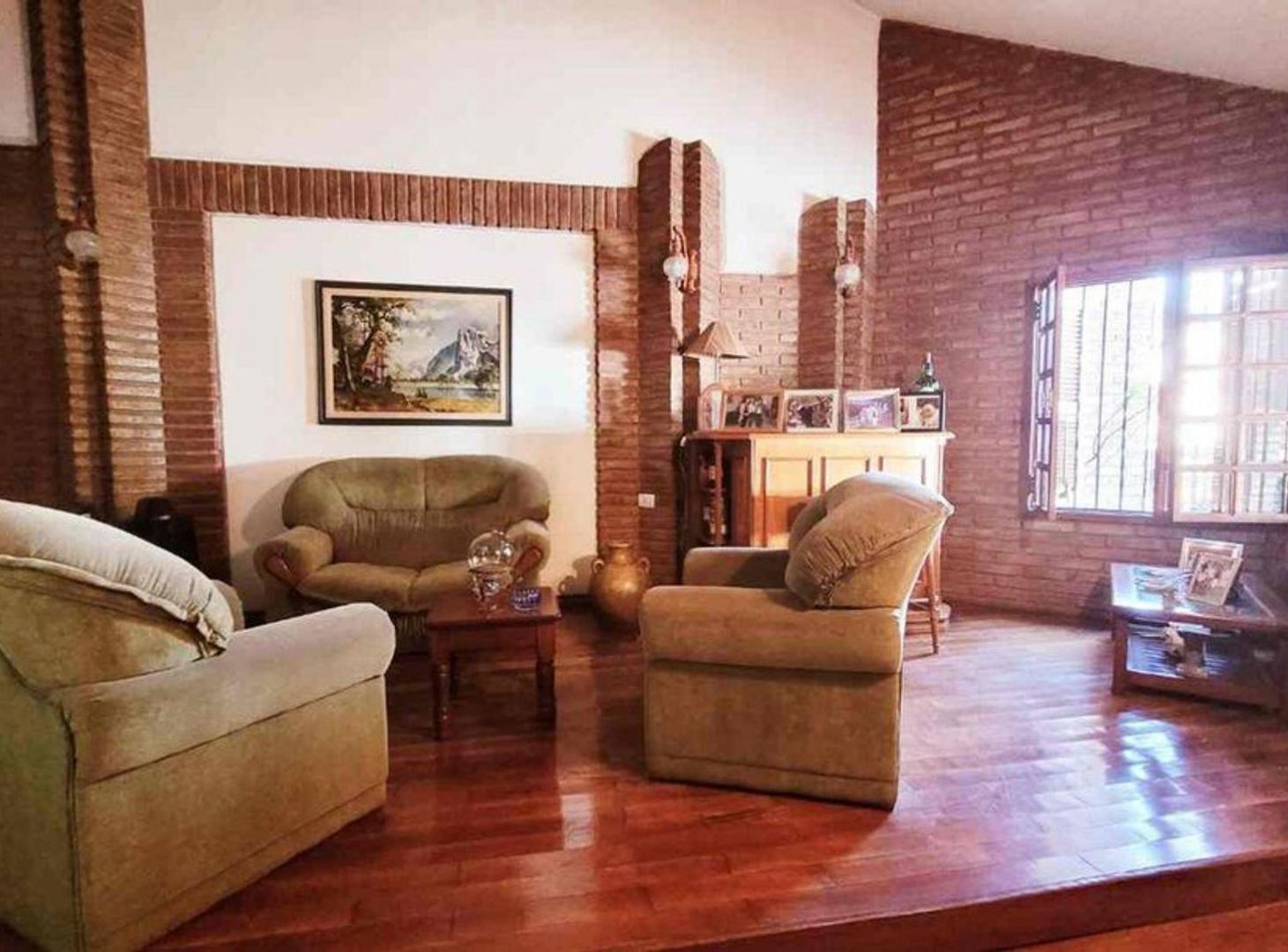 Foto de VENTA CASA 4 DORM 5 NIVELES EN MAIPU 2DA CORDOBA, imagen 4