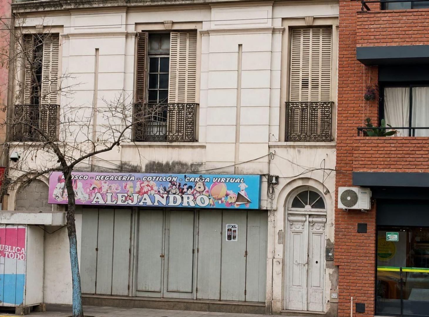 Foto de VENTA CASA A RECICLAR/DEMOLER - AV.COLON 1188- CBA, imagen 1