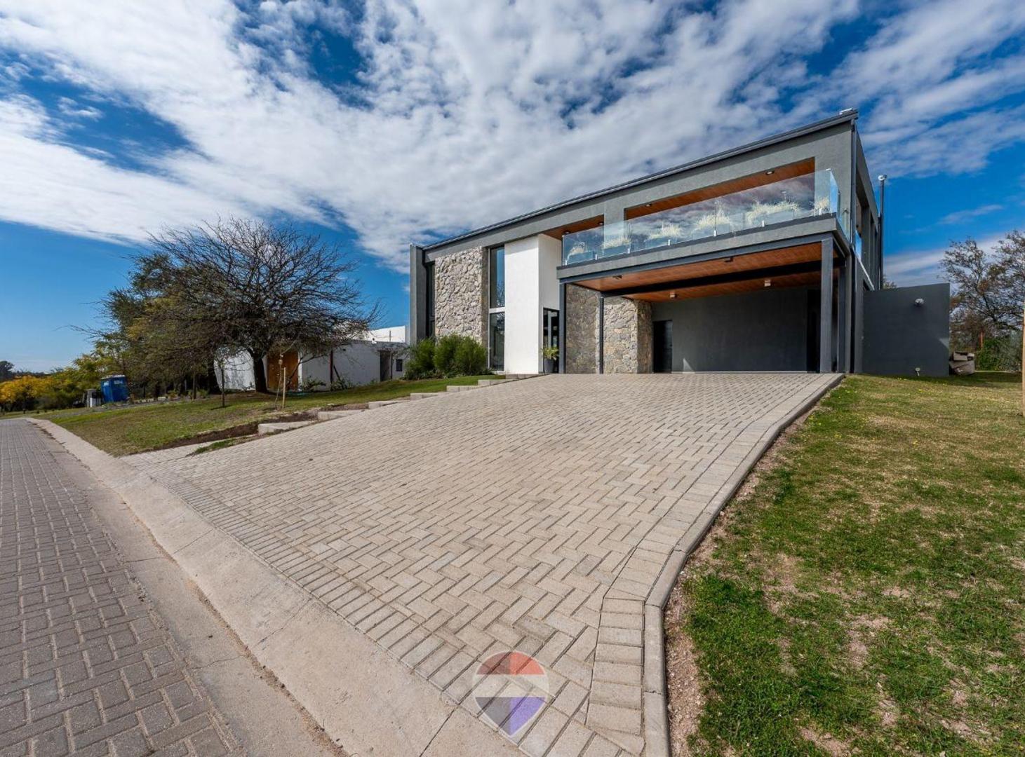Foto de VENTA CASA 4 DORM EL TERRON MENDIOLAZA CORDOBA, imagen 3