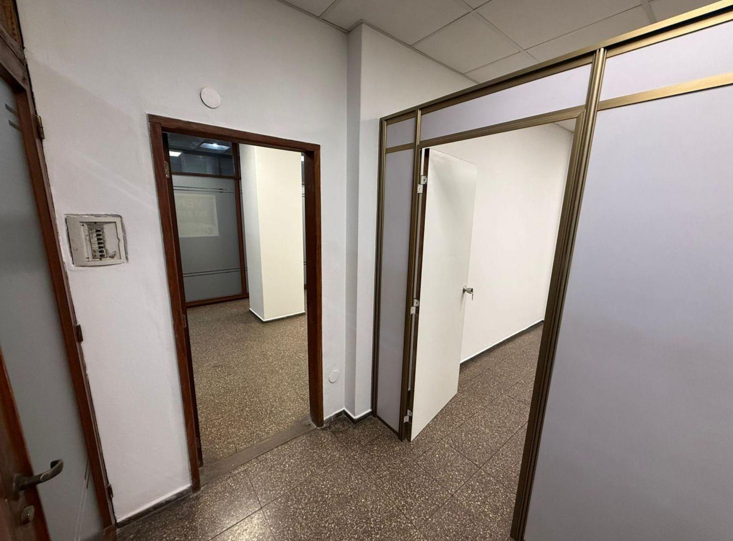 Foto de VENTA 2 OFICINAS EN CENTRO CORDOBA, imagen 5