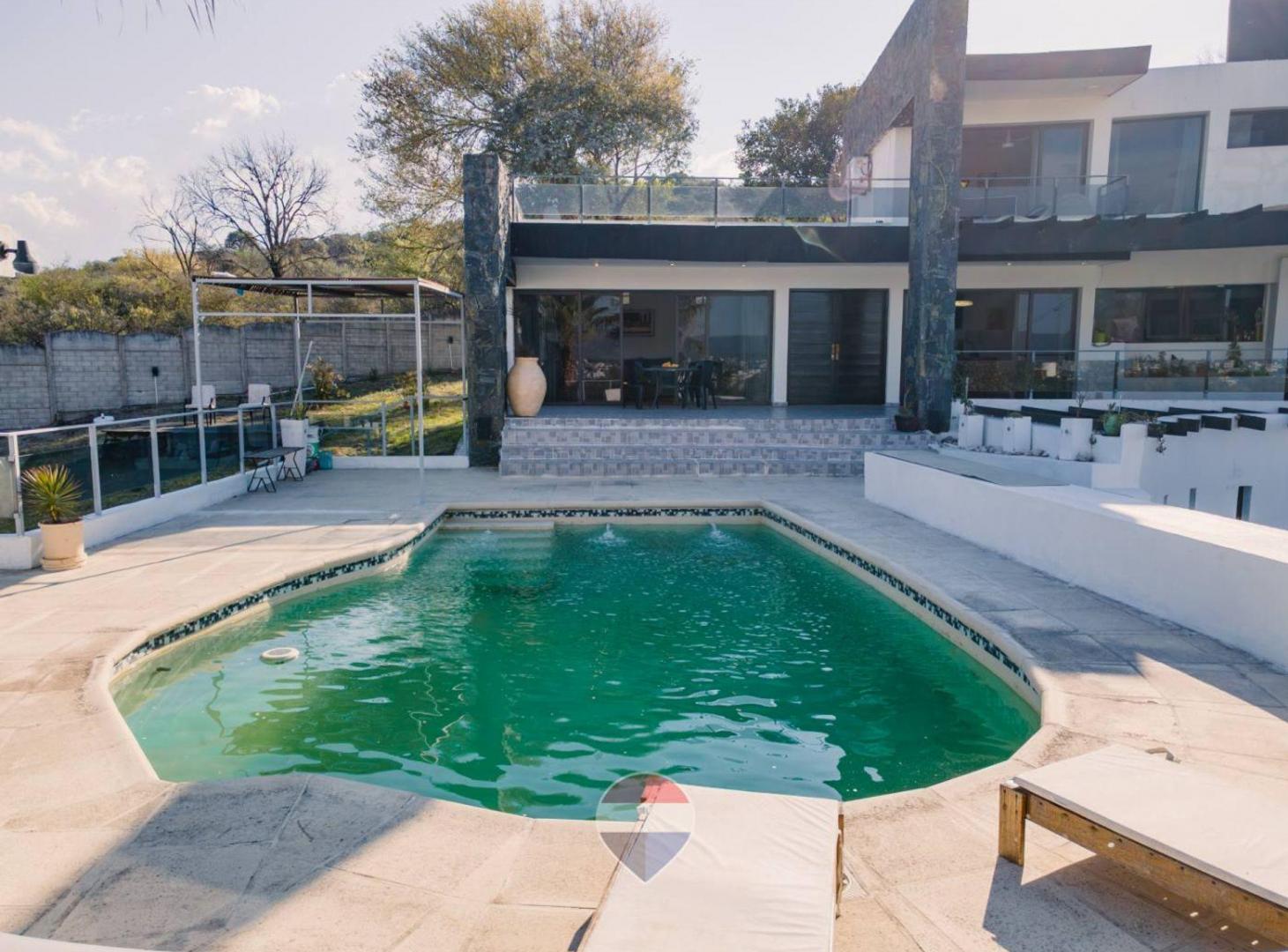 Foto de VENTA CASA 5 DORM C/PILETA, CARLOS PAZ, CORDOBA, imagen 2