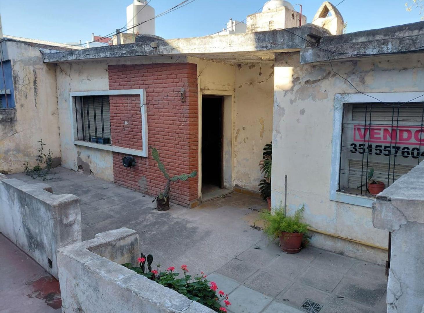 Foto de Venta Casa A REFACCIONAR en Barrio Güemes Córdoba, imagen 1