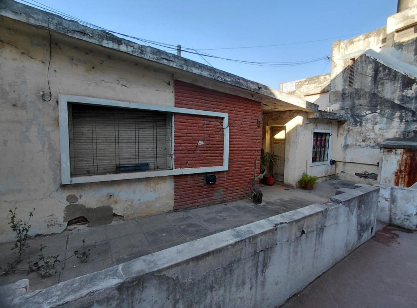 Foto de Venta Casa A REFACCIONAR en Barrio Güemes Córdoba, imagen 2