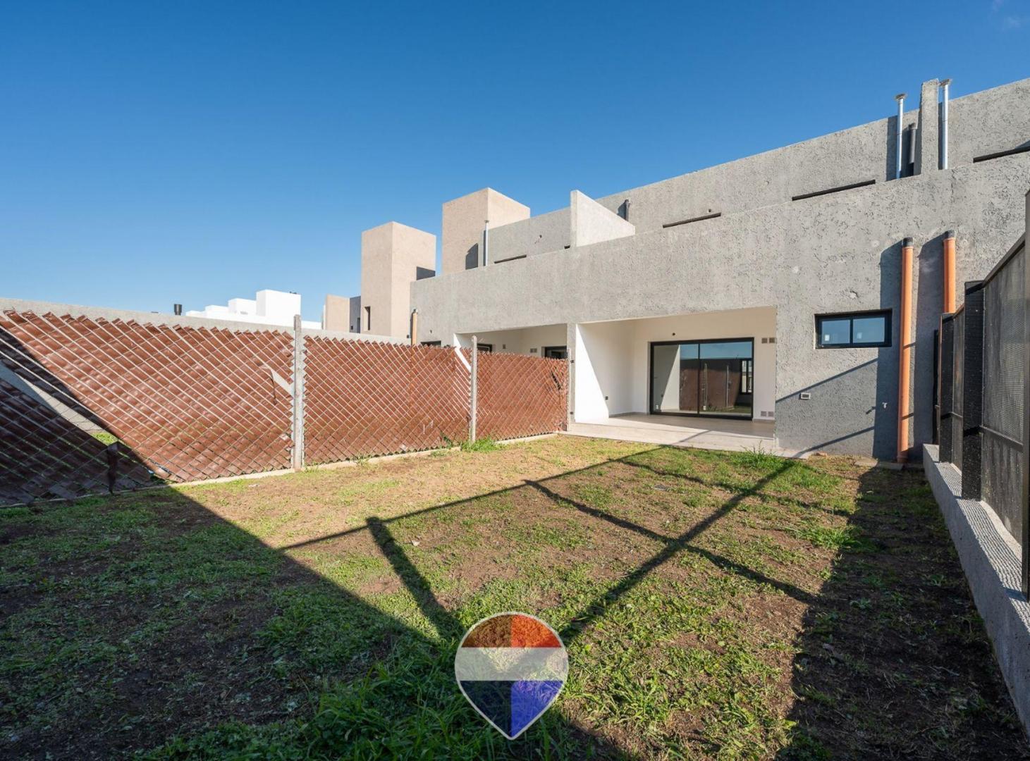 Foto de VENTA DUPLEX 3 DORMITORIOS DOCTA AVENIDA CÓRDOBA, imagen 4