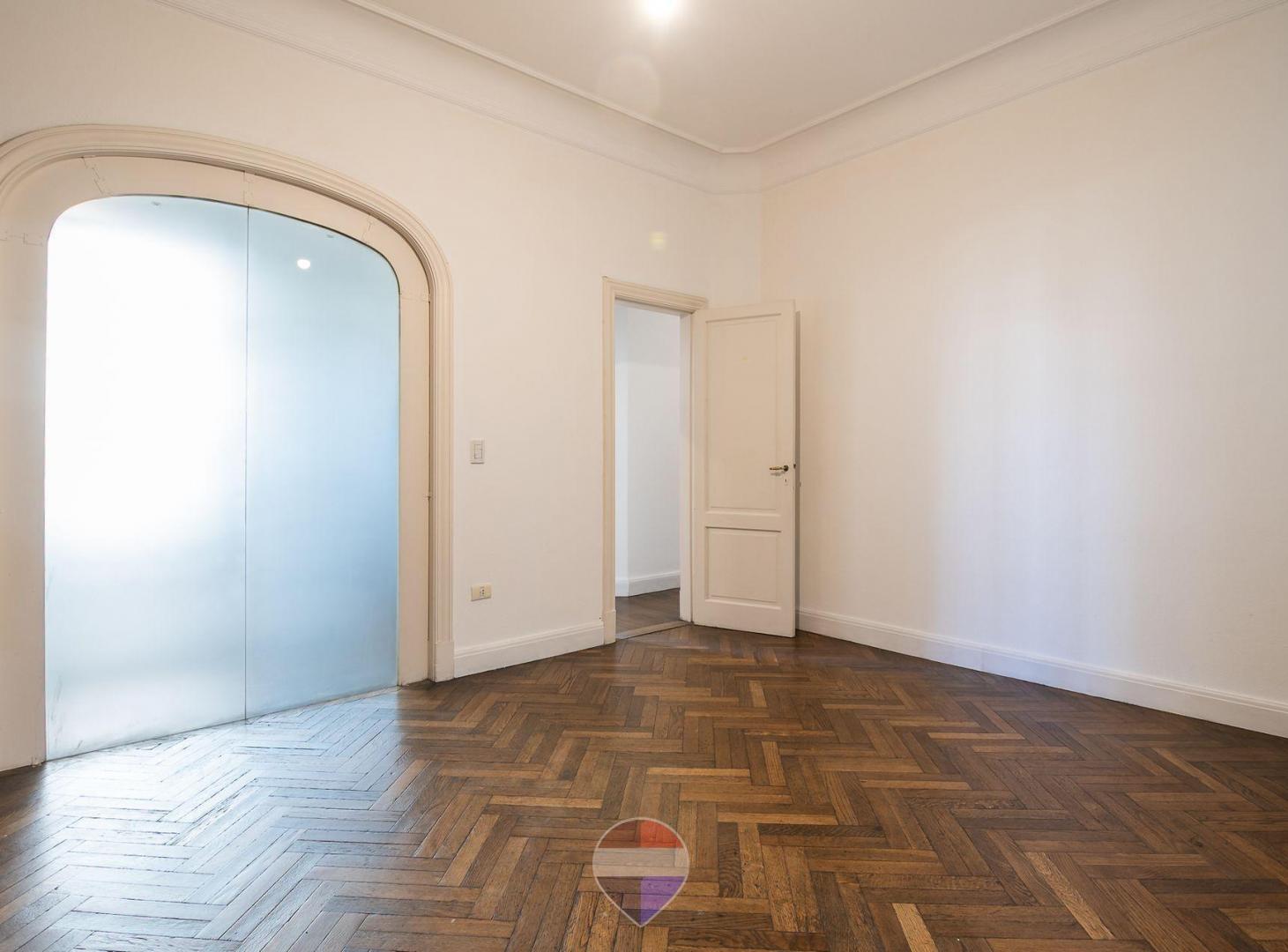 Foto de VENTA PISO/OFICINA 6 DORM + COCHERA CENTRO CORDOBA, imagen 2