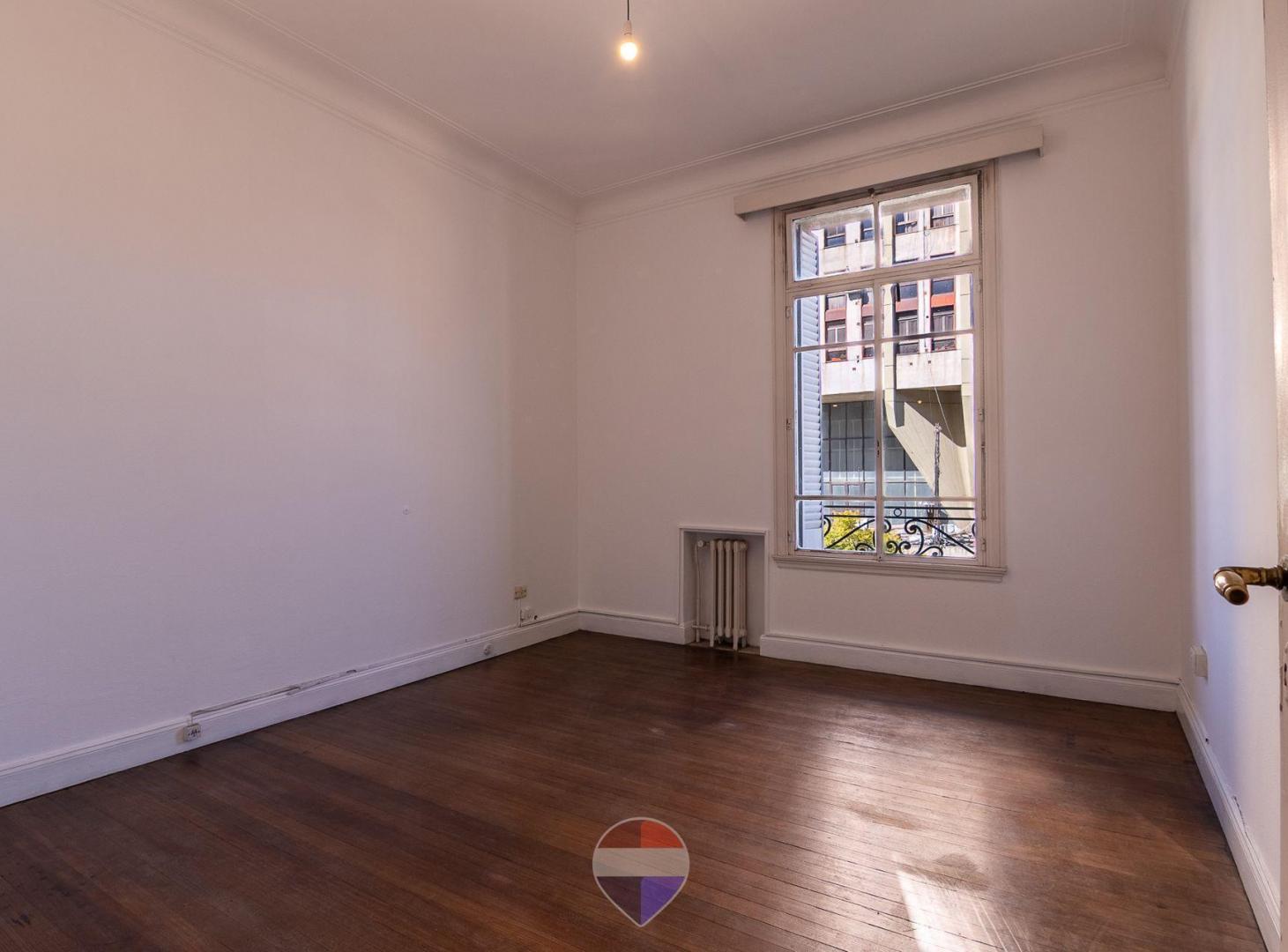 Foto de VENTA PISO/OFICINA 6 DORM + COCHERA CENTRO CORDOBA, imagen 4