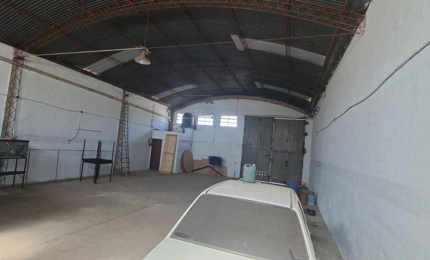 Foto de VENTA GALPÓN + CASA 2 DORM MALVINAS ARG. CÓRDOBA, imagen 1