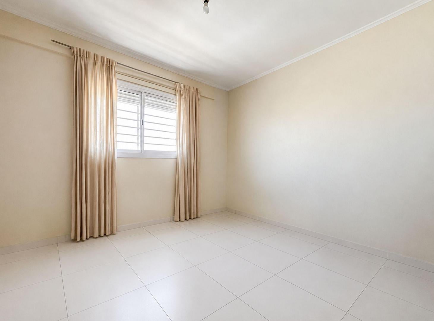 Foto de VENTA DEPARTAMENTO VILLASOL 3 DORMITORIOS, imagen 2