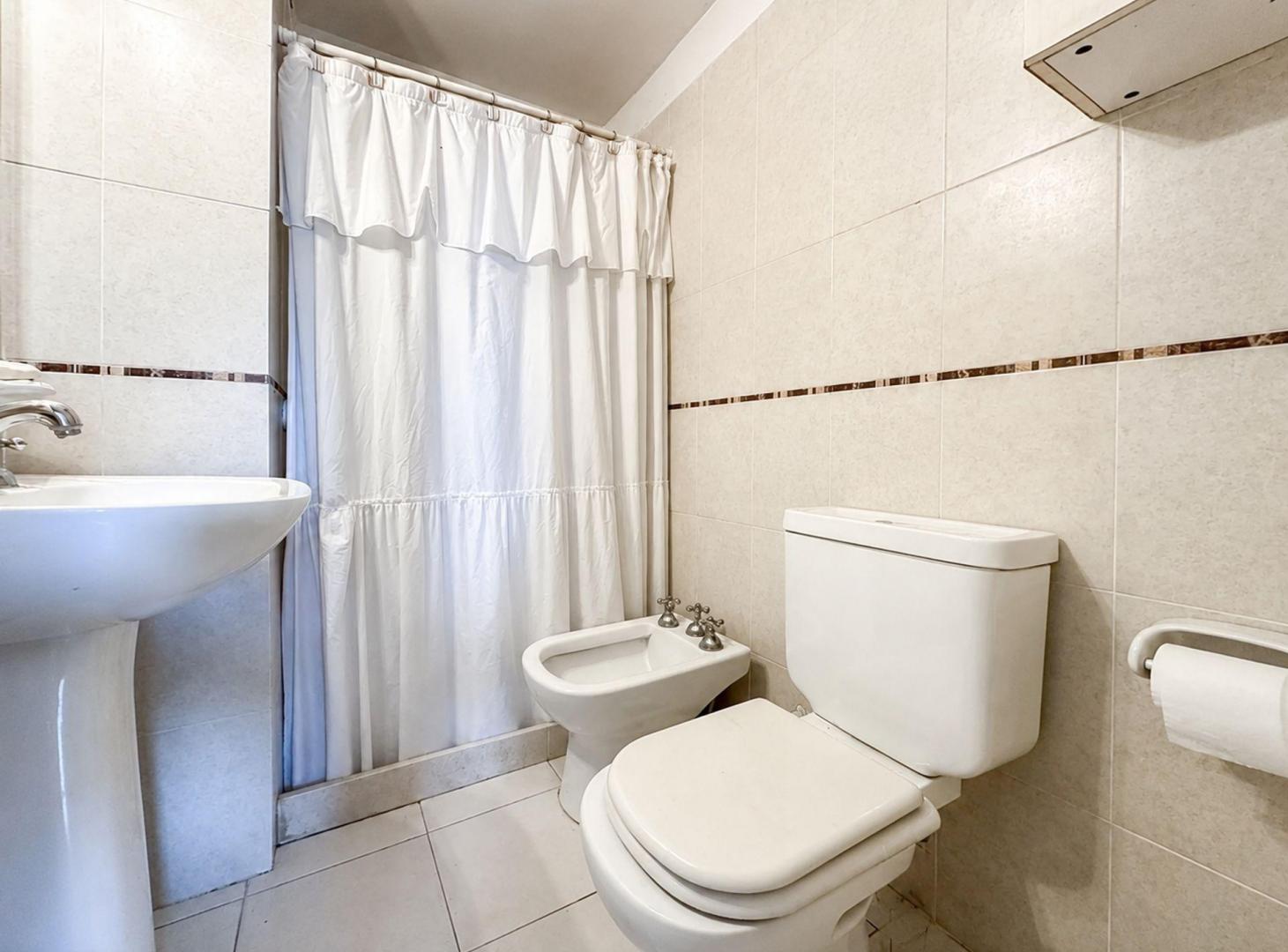 Foto de VENTA DEPARTAMENTO VILLASOL 3 DORMITORIOS, imagen 4