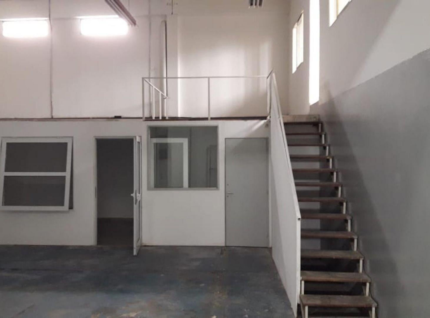 Foto de VENTA GALPON OPORTUNIDAD BARRIO CRISOL SUD CORDOBA, imagen 4