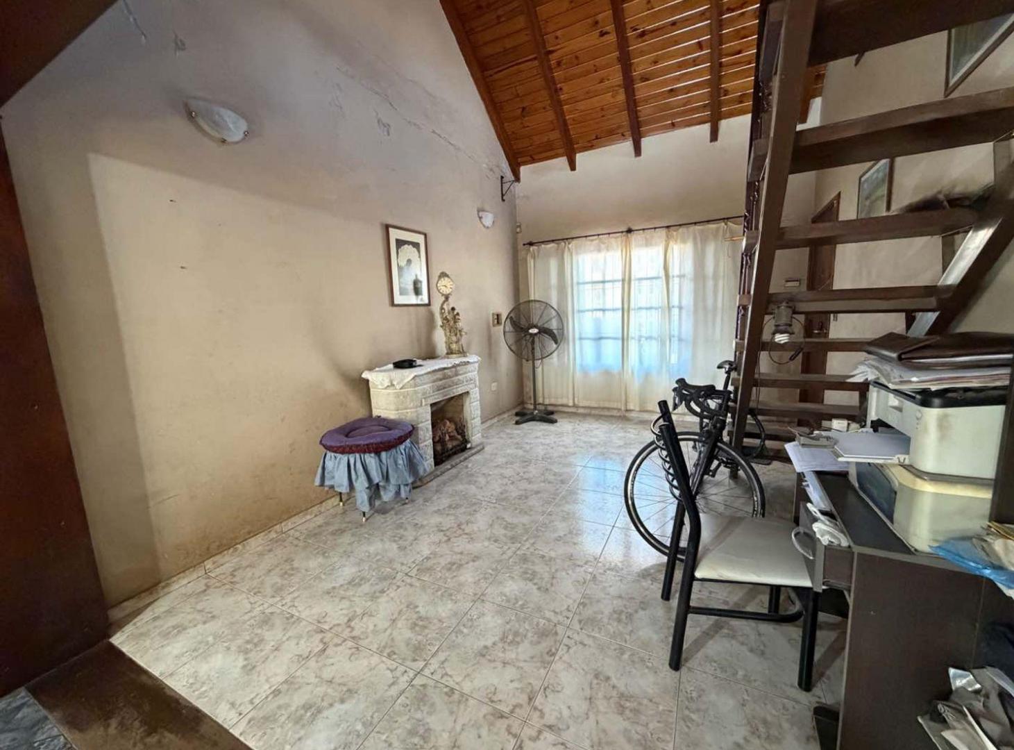 Foto de VENTA CASA 5 DORMITORIOS EN ARGÜELLO CÓRDOBA, imagen 4