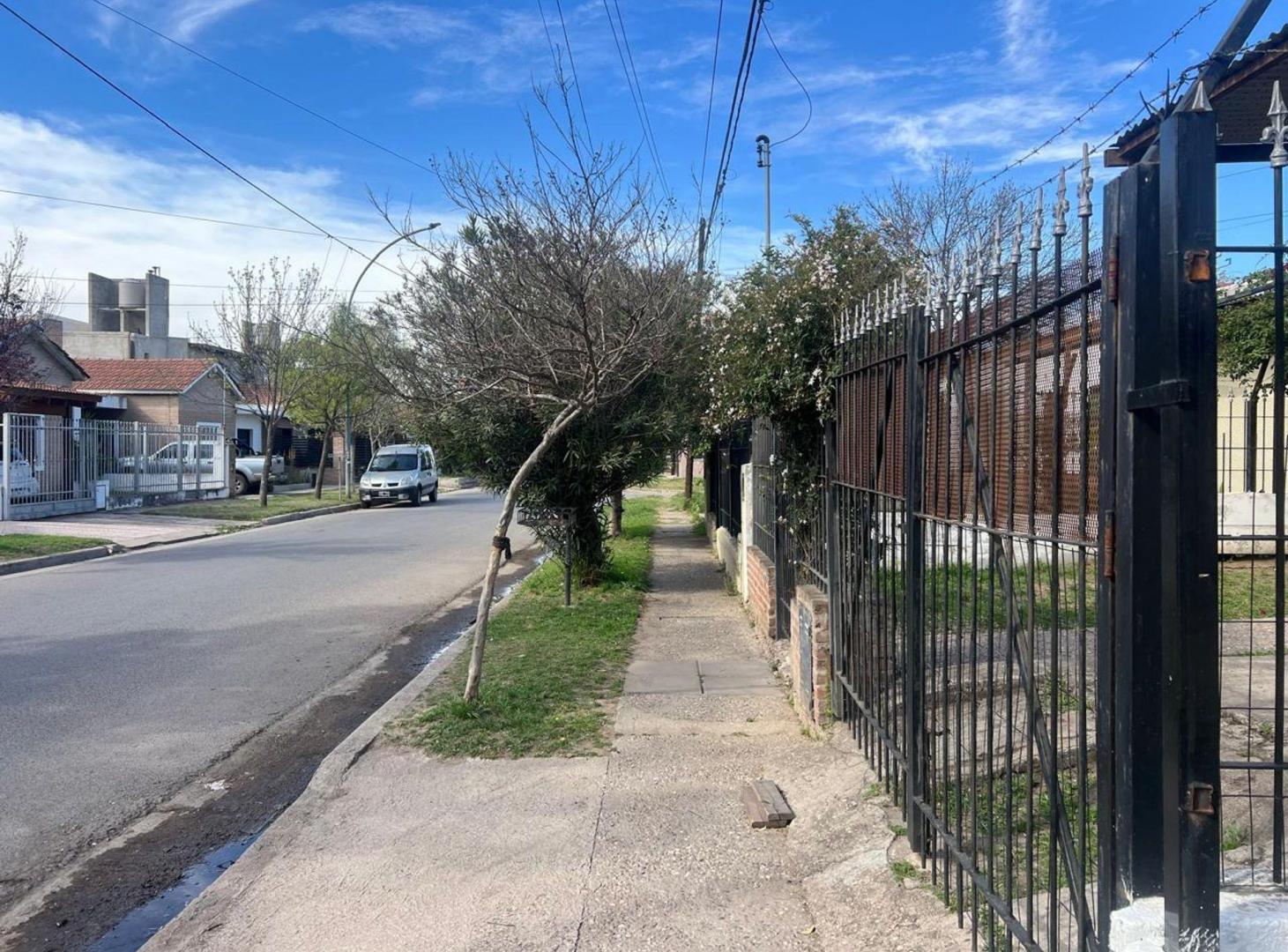 Foto de VENTA CASA 2 DORM A REFACCIONAR MATIENZO CORDOBA, imagen 3