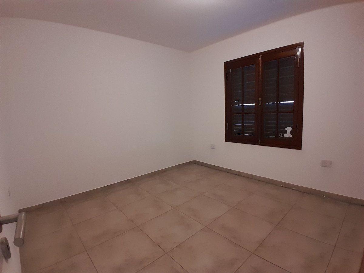 Foto de VENTA CASA 3 DORM LOMAS SUR VILLA ALLENDE CORDOBA, imagen 3