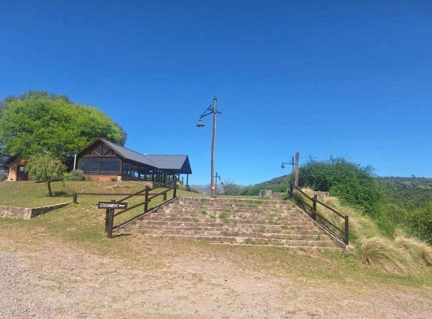 VENTA TERRENO CORRAL DE BARRANCAS - UNQUILLO CBA.