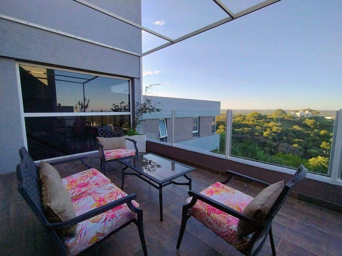 Foto de VENTA CASA 5 DORM C/PI COUNTRY CINCO LOMAS CBA, imagen 5