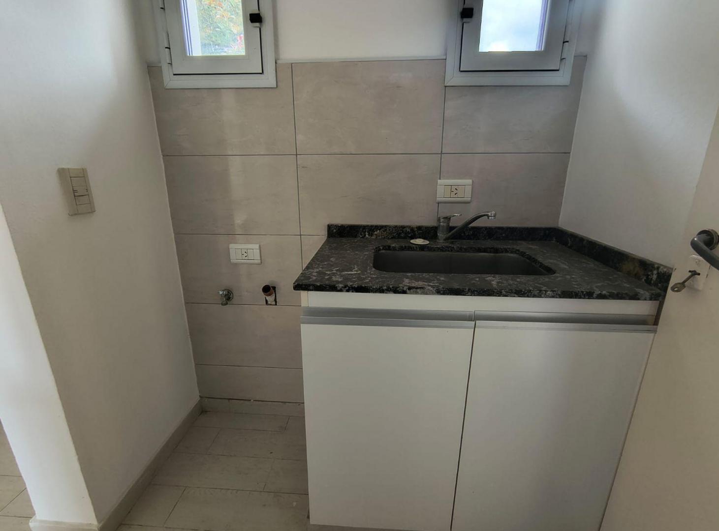 Foto de VENTA CASA 3 DORM TEJAS DEL SUR 3 APTA CREDITO CBA, imagen 5