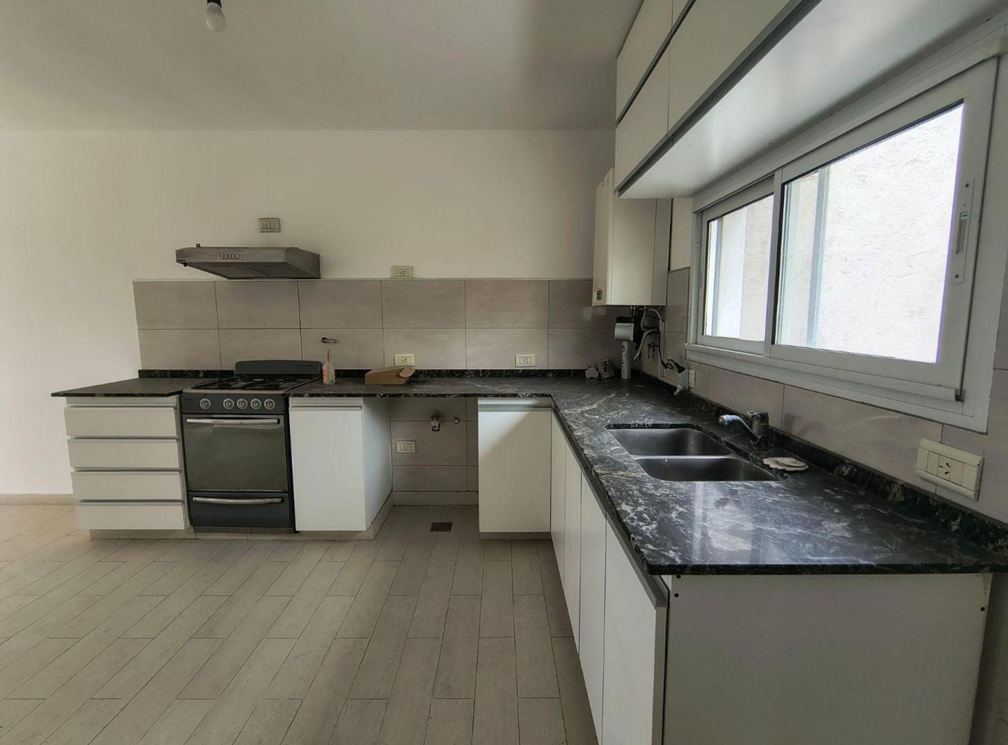 Foto de VENTA CASA 3 DORM TEJAS DEL SUR 3 APTA CREDITO CBA, imagen 2
