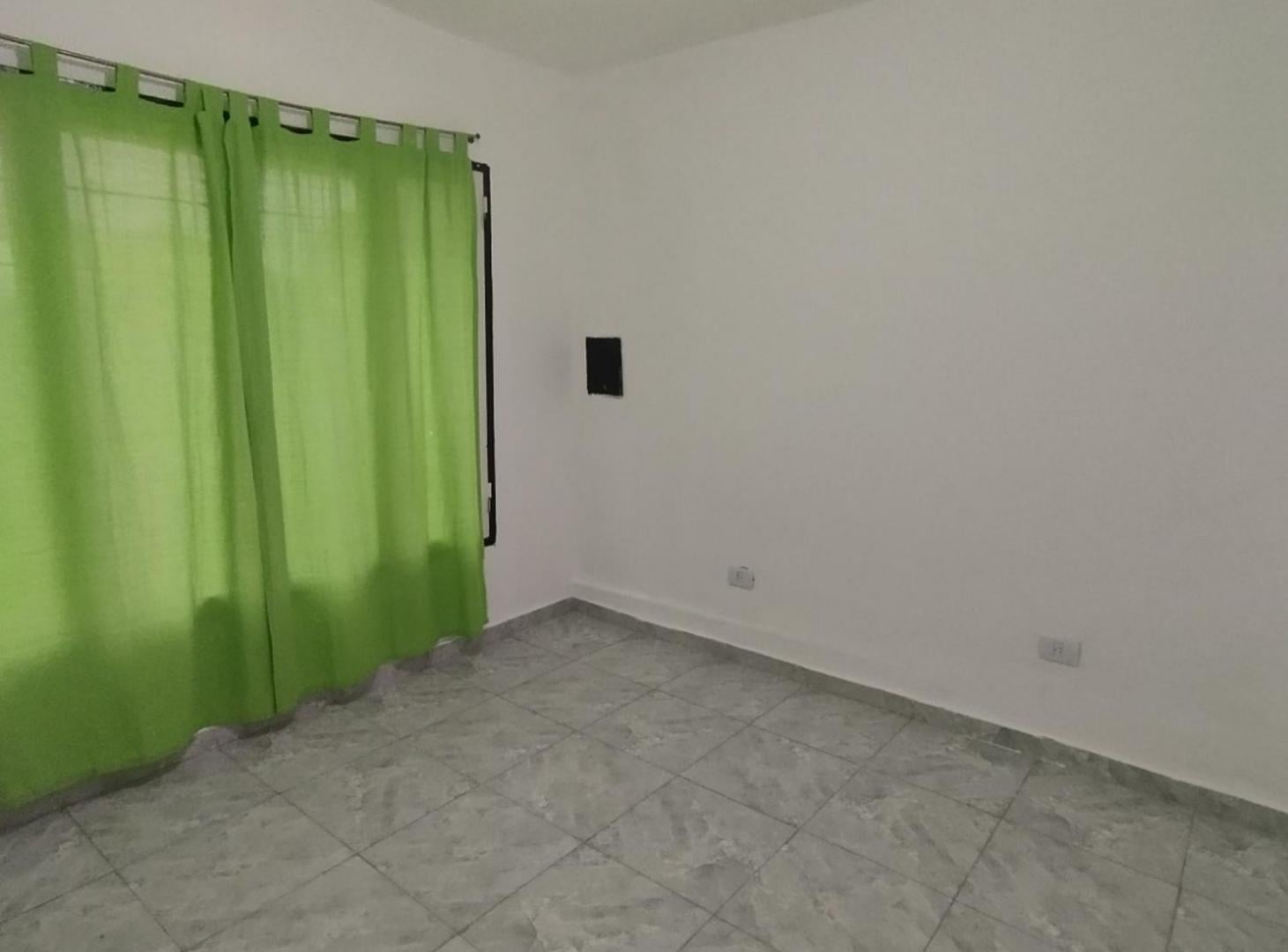 Foto de VENTA CASA 4 DORM.SAN PABLO CORDOBA.APTA CREDITO, imagen 3