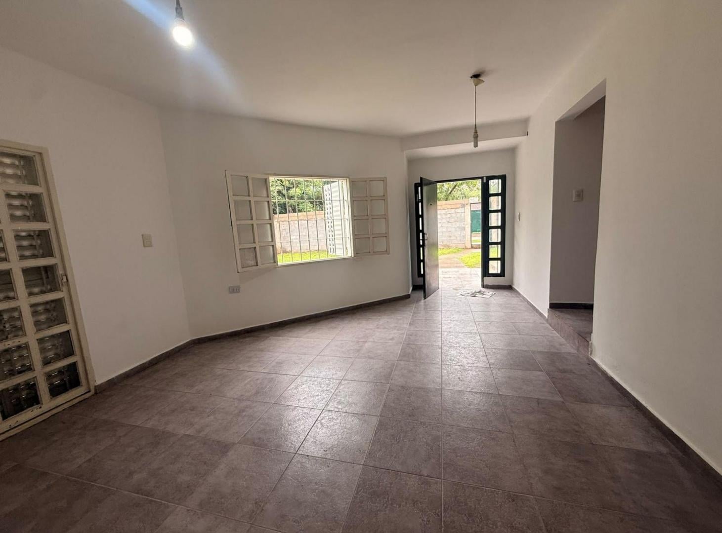 Foto de VENTA CASA 3 DORMITORIOS VILLA QUISQUIZACATE CBA, imagen 3