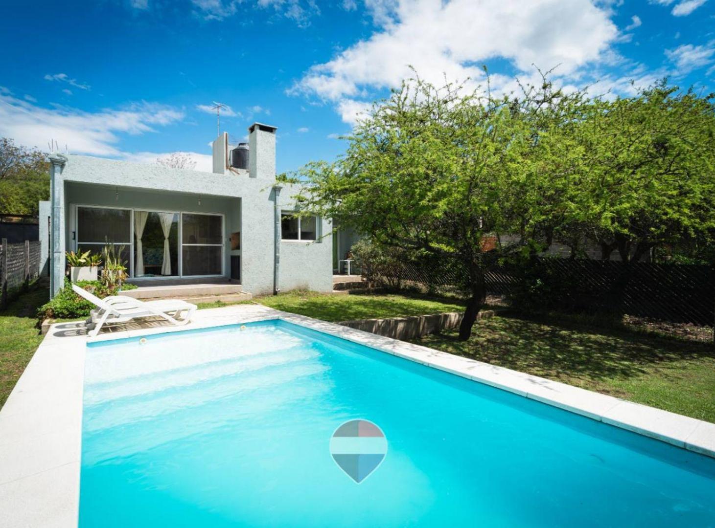 Foto de VENTA CASA 2 DORM C/ PILETA, RIO CEBALLOS, CORDOBA, imagen 1