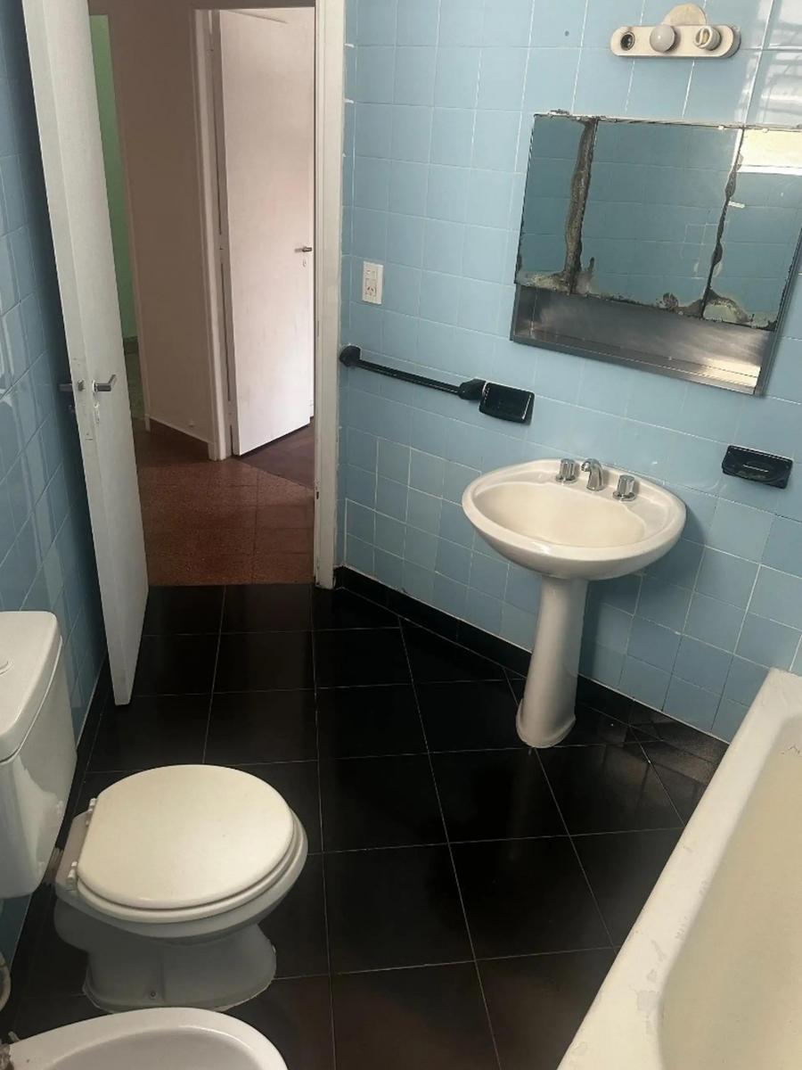 Venta! 3 Ambientes Primer Piso por Escalera Av de Los Incas 5000 - Villa Urquiza 1