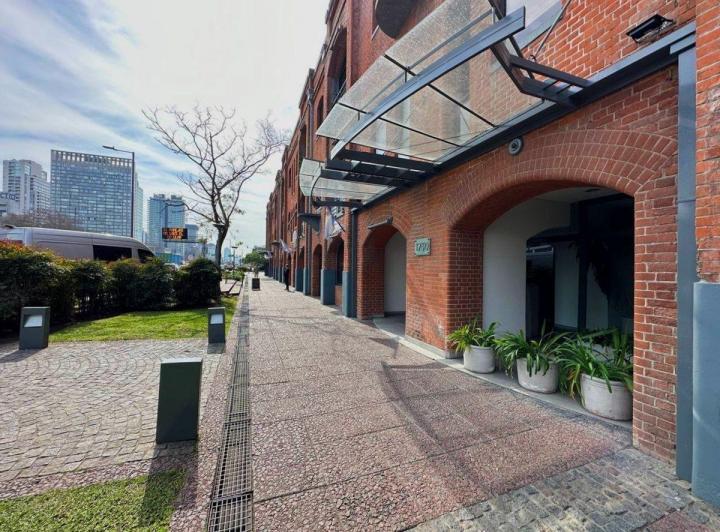Alquiler! Oficina en Puerto Madero con Cocheras - Alicia M. de Justo 1750 4