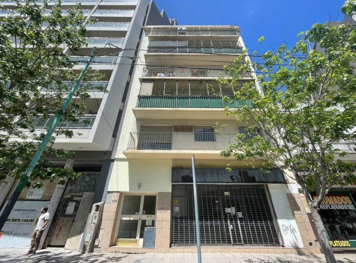 Venta! Departamento 3 Ambientes -A REFACCIONAR- Av San Martin 6300 Villa Devoto 2