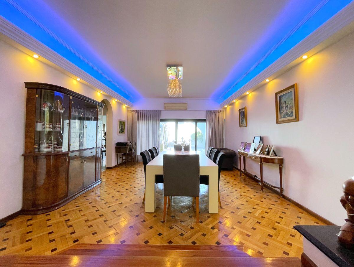 Foto de Exclusiva Casa de 6 Ambientes en Venta en Villa devoto, imagen 1