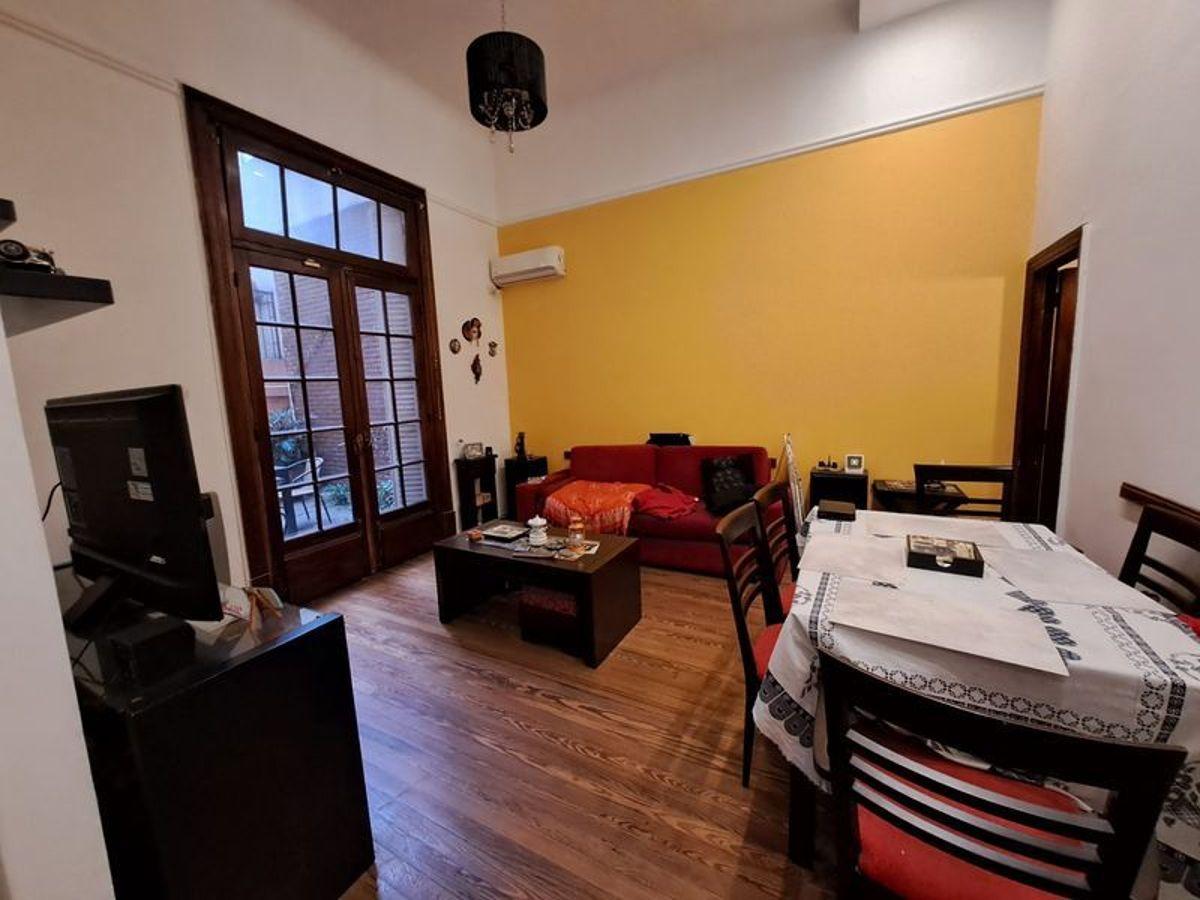 Departamento 3 ambientes en planta baja con patio