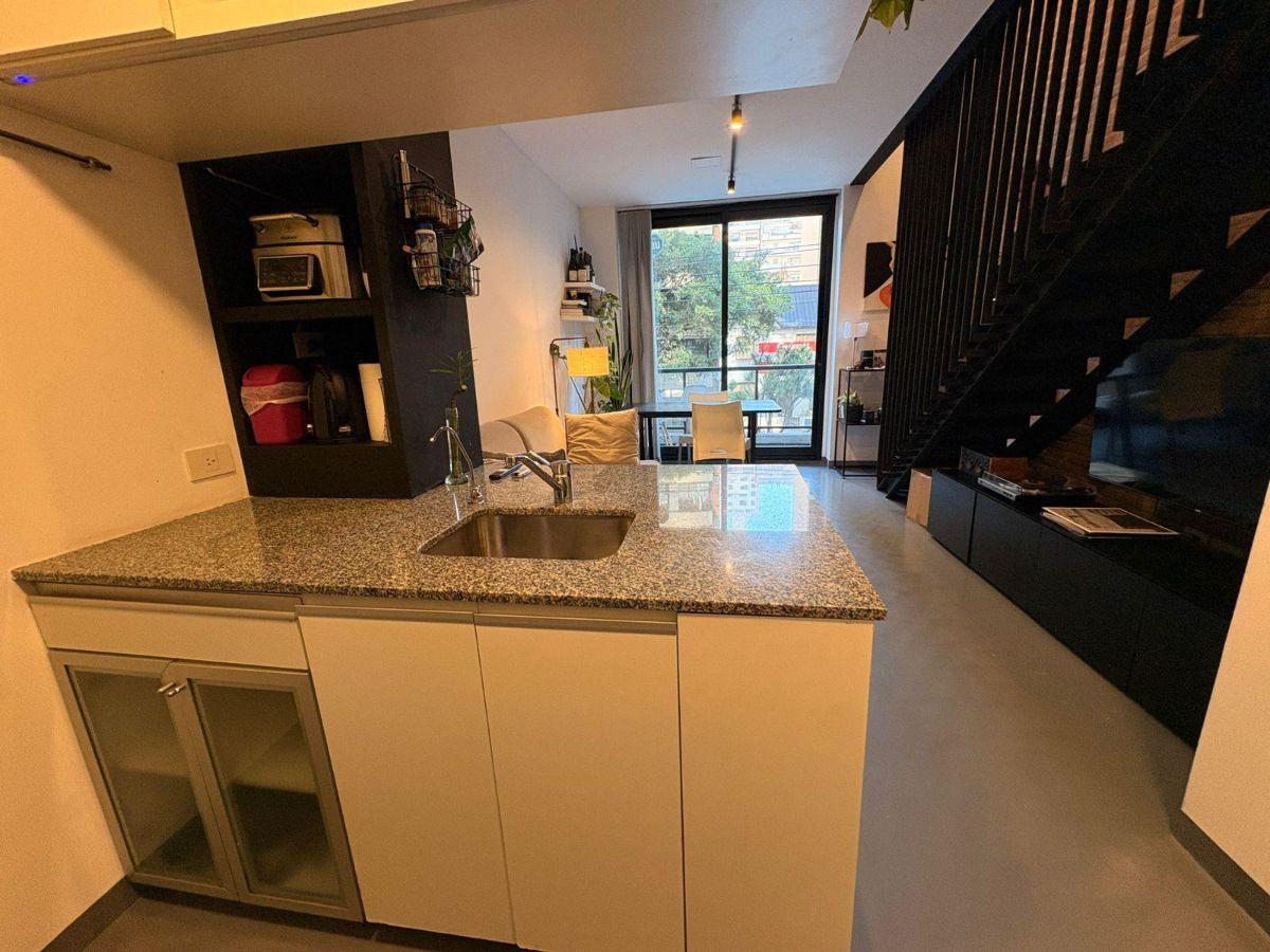 Foto de Alquiler Departamento 2 ambientes en dúplex con cochera en Villa Urquiza, imagen 2