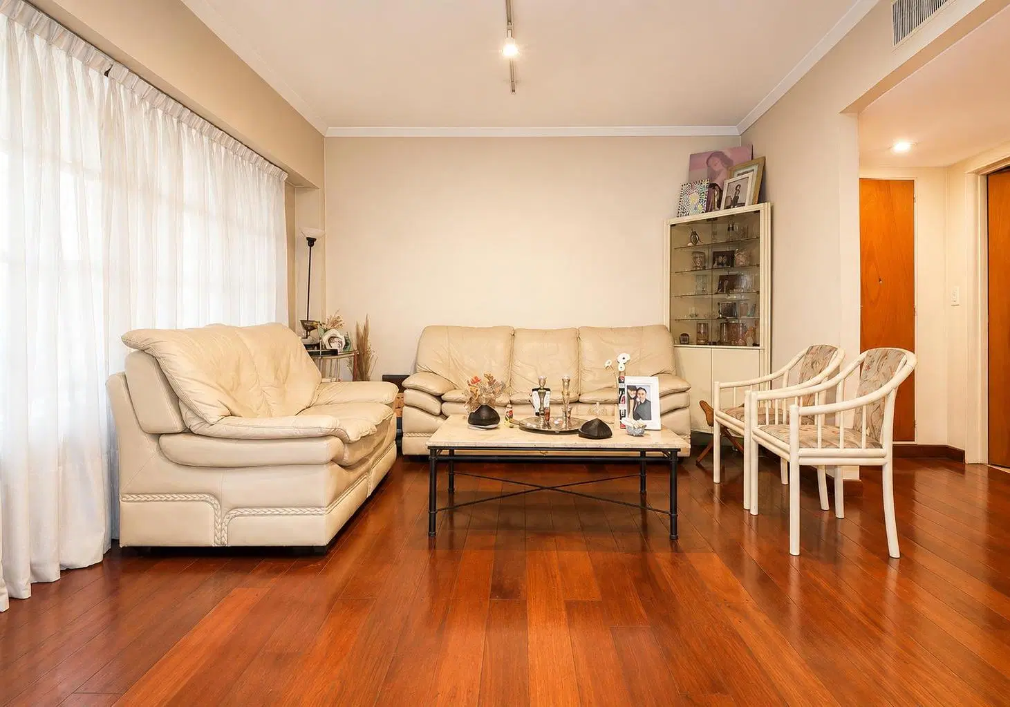 Departamento Piso de 4 ambientes con dependencia y 2 cocheras en Belgrano 2