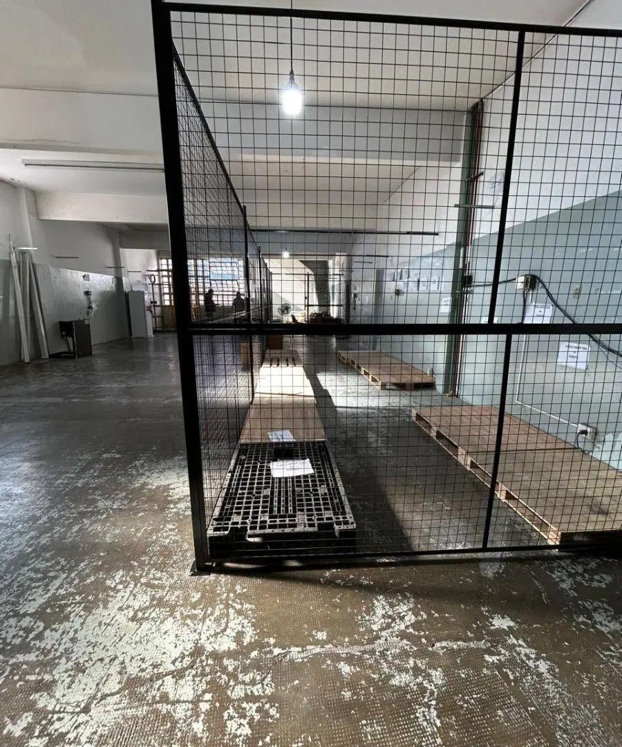 Alquiler Galpón / Depósito de 2 plantas con montacargas y entrada para vehículos en Mataderos 4
