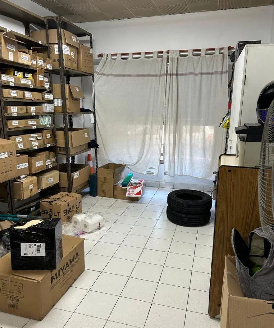 Alquiler Galpón / Depósito de 2 plantas con montacargas y entrada para vehículos en Mataderos 5