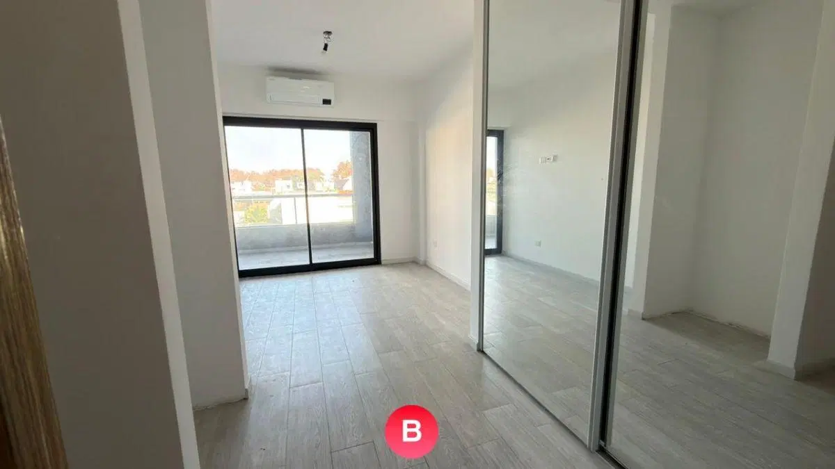 3 AMB A ESTRENAR SEMIPISO BALCON, TERRAZA Y COCHERA 3