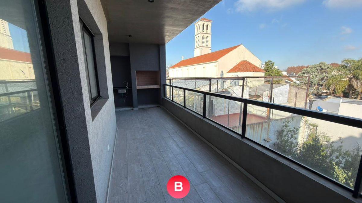 3 AMB A ESTRENAR SEMIPISO BALCON, TERRAZA Y COCHERA