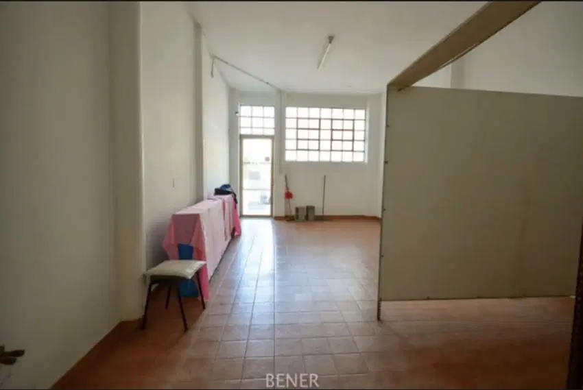 LOCAL EN ALQUILER 35 M2 4