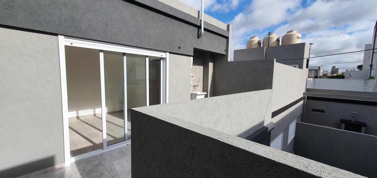 PH 2 Amb a Esterenar Dueño 2piso por Escalera 1