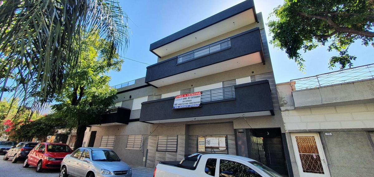PH 2 Amb a Esterenar Dueño 2piso por Escalera 2