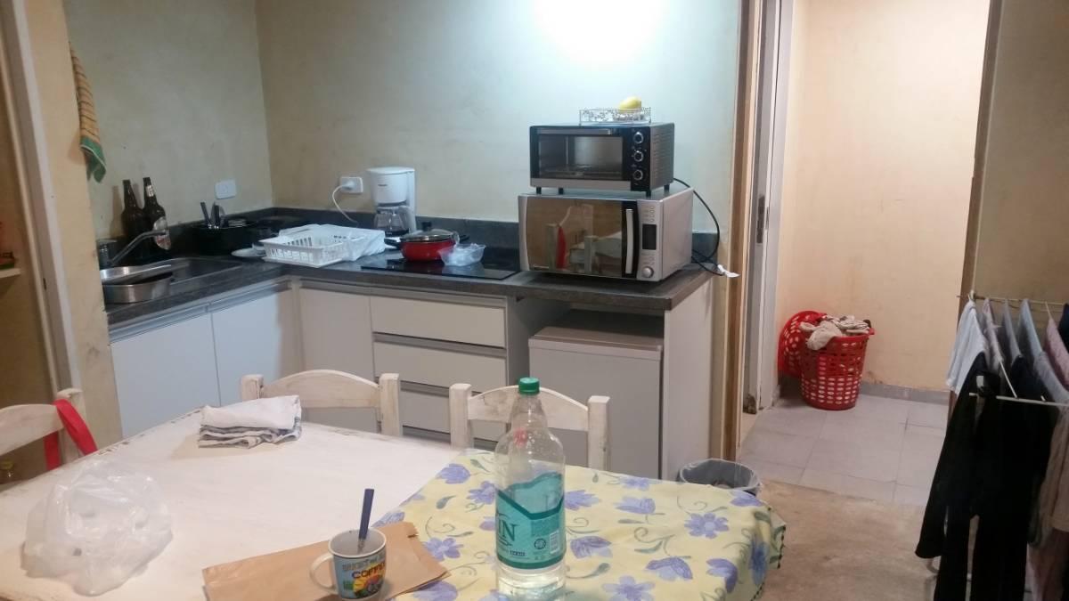 Pueyrredón 1100. Pta. Baja Int. PH 3 Deptos. Indepen. 85 m². con Renta. Luminoso 1