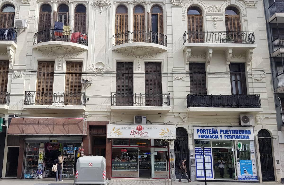 PH Pueyrredón 1100. Piso 2 X Esc. 6 Deptos. Indepen. 180 m². con Renta. Muy Lumi 1