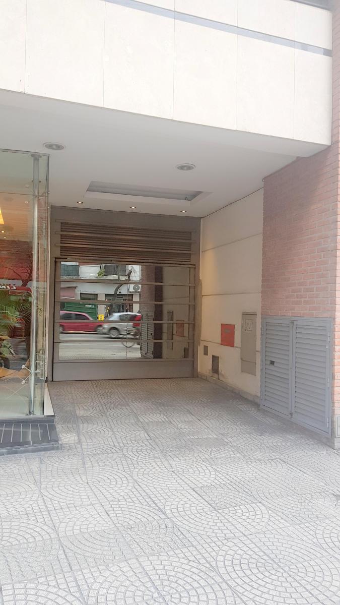 Córdoba 3500 y Bulnes, B. Norte. Cochera fija Ascensor Piso 1, para autos chicos